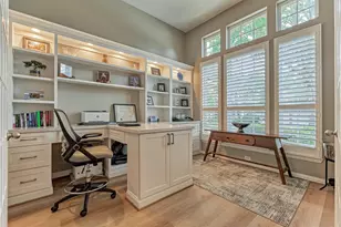 30 Rowan Tree Pl, The Woodlands, TX 77384 - Photo 10