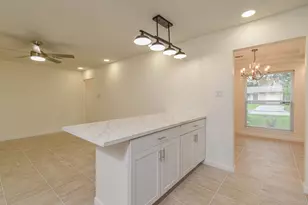 5003 Denoron Dr, Houston, TX 77048 - Photo 8