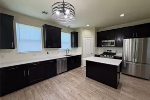 1134 Gemstone Ct, Baytown, TX 77521 - Photo 6