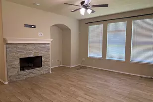 1134 Gemstone Ct, Baytown, TX 77521 - Photo 10
