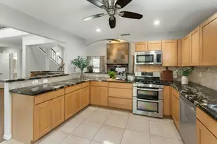1 N Birchcane Ct, The Woodlands, TX 77381 - Photo 8