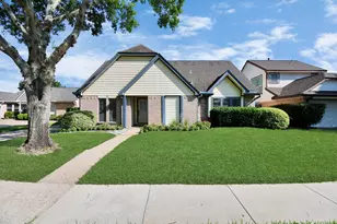 315 Muirwood Ln, Sugar Land, TX 77498 - Photo 1