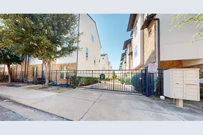 711 Schwartz Street, Houston, TX 77020 - Photo 1