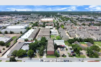 8710 Beverlyhill Street #201, Houston, TX 77063 - Photo 12