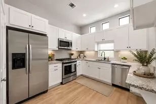 8710 Beverly Hill St, Houston, TX 77063 - Photo 4