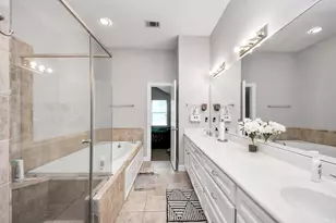 8710 Beverly Hill St, Houston, TX 77063 - Photo 10
