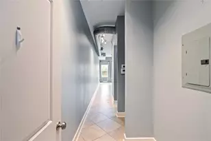 1011 Studemont St, Houston, TX 77007 - Photo 2