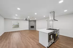 14 Fiddleleaf Ct, The Woodlands, TX 77381 - Photo 12