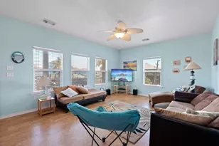 844 S Sage Rd, Crystal Beach, TX 77650 - Photo 8