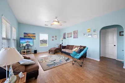 844 S Sage Road, Crystal Beach, TX 77650 - Photo 8