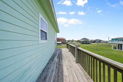 844 S Sage Road, Crystal Beach, TX 77650 - Photo 22