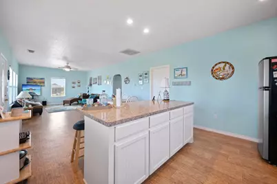 844 S Sage Road, Crystal Beach, TX 77650 - Photo 14