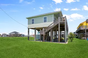 844 S Sage Rd, Crystal Beach, TX 77650 - Photo 8