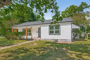 2424 Oaklawn Dr, La Marque, TX 77568 - Photo 2