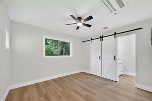 2424 Oaklawn Dr, La Marque, TX 77568 - Photo 18