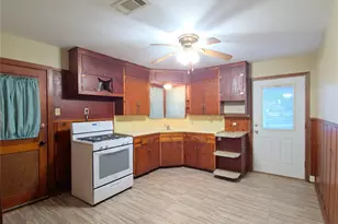 1717 Hawthorne St, La Marque, TX 77568 - Photo 6