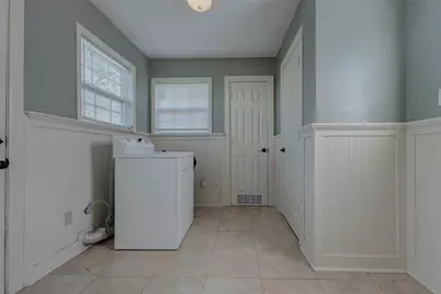 2043 Alta Vista Street, Houston, TX 77023 - Photo 16