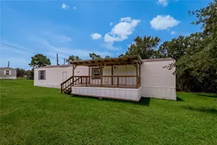 37 Riverside Ln, Huntsville, TX 77320 - Photo 1