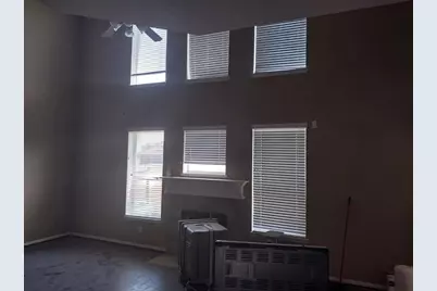 5731 Montclair Hill Lane, Rosharon, TX 77583 - Photo 4