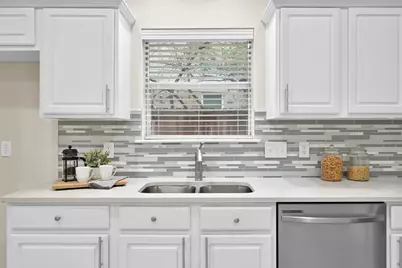 43 Wrens Song Place, The Woodlands, TX 77382 - Photo 14