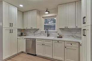 27286 Jimmy Ln, Conroe, TX 77385 - Photo 14