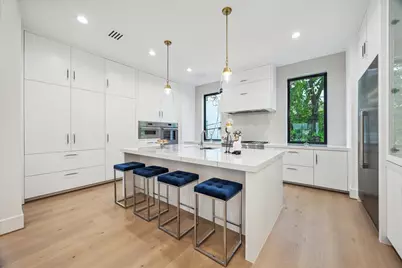 2309 Driscoll B, Houston, TX 77019 - Photo 12