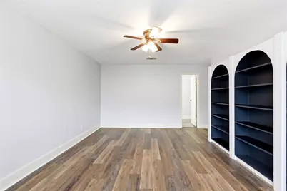 16625 Ivy Grove Drive, Houston, TX 77058 - Photo 12