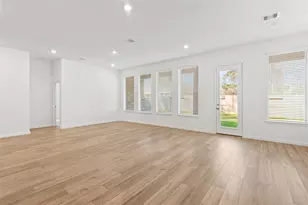 18211 Saffron Sun St, Conroe, TX 77302 - Photo 6