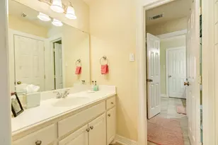 204 Arrowhead Dr, Lake Jackson, TX 77566 - Photo 26