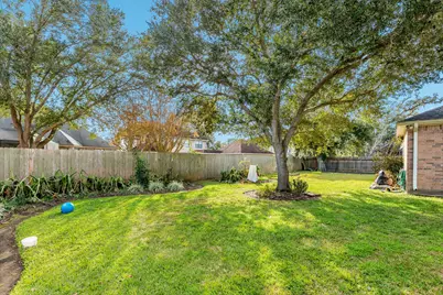 204 Arrowhead Drive, Lake Jackson, TX 77566 - Photo 32