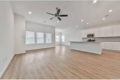 3015 King Oaks Street, Baytown, TX 77251 - Photo 8