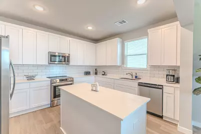 494 S Centro Circle #A, Shenandoah, TX 77385 - Photo 6