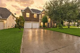 1231 Abigail Ln, Friendswood, TX 77546 - Photo 1