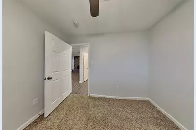 4135 Lufborough Drive, Houston, TX 77066 - Photo 14