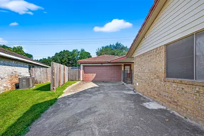 4407 Yosemite Drive, Pasadena, TX 77504 - Photo 2