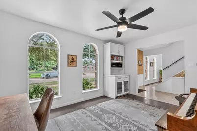6134 Rena Street, Houston, TX 77092 - Photo 4