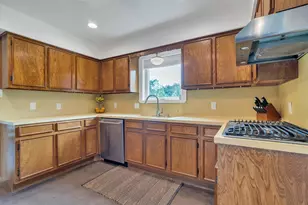 6134 Rena St, Houston, TX 77092 - Photo 10