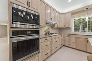 17 Buttonbush Ct, The Woodlands, TX 77380 - Photo 12