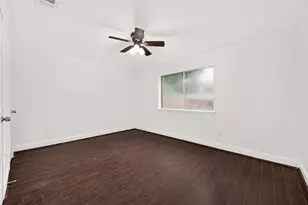 7214 Addicks Clodine Rd, Houston, TX 77083 - Photo 36