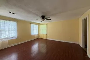 1812 Sholars Ave, Orange, TX 77630 - Photo 10