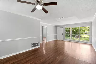 424 Southern Oaks Drive, Lake Jackson, TX 77566 - Photo 2