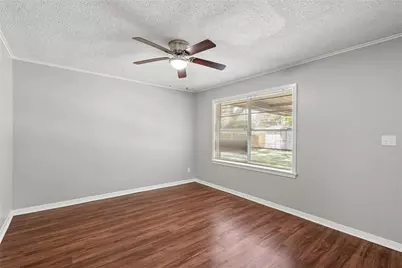 424 Southern Oaks Drive, Lake Jackson, TX 77566 - Photo 12