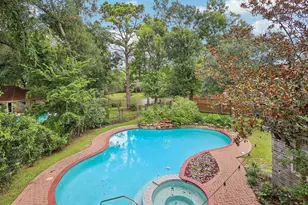 907 Remington Ct, Friendswood, TX 77546 - Photo 1