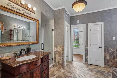 907 Remington Court, Friendswood, TX 77546 - Photo 14