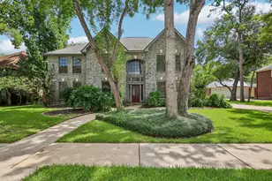 907 Remington Ct, Friendswood, TX 77546 - Photo 2