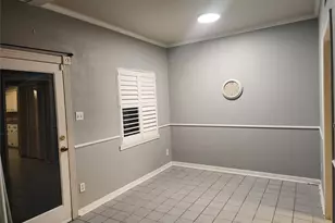 1404 Walnut Bend Ln, Houston, TX 77042 - Photo 6