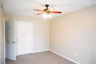 619 W Mahan Street, Richwood, TX 77531 - Photo 14