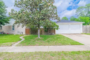 11622 Chetman Dr, Houston, TX 77065 - Photo 2