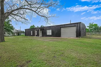 8017 Colorado Street, Wharton, TX 77488 - Photo 6