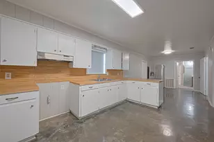 8017 Colorado St, Wharton, TX 77488 - Photo 18